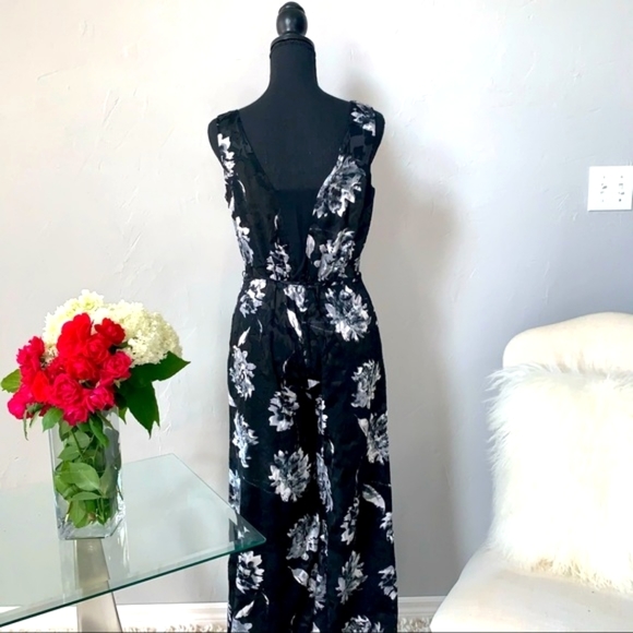 White House Black Market Floral Jumpsuit - Picture 2 of 7